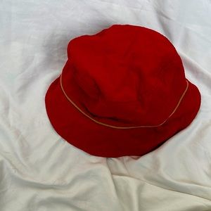 Burberry bucket hat